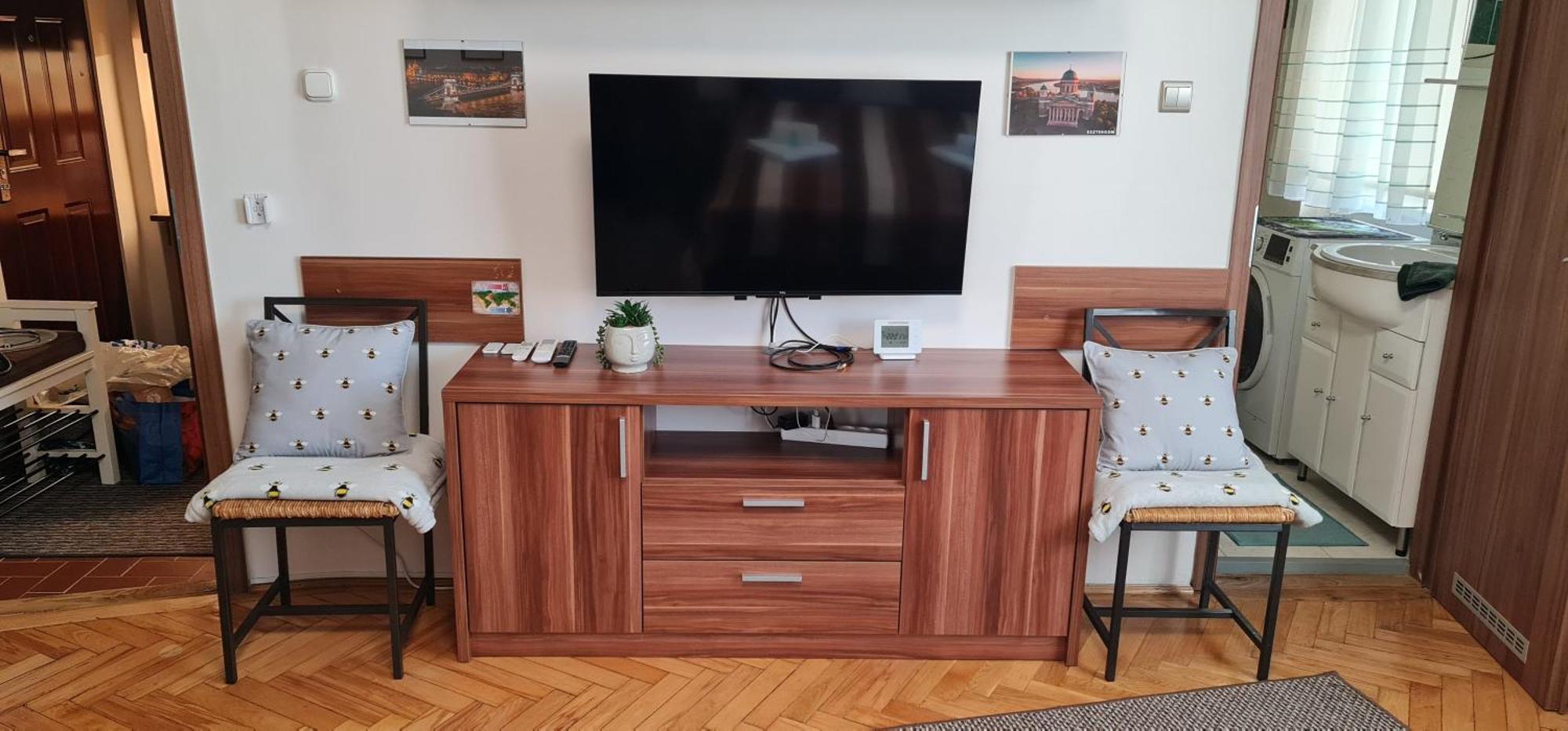 Bumblebee Apartment With Ac Budapest Exterior photo