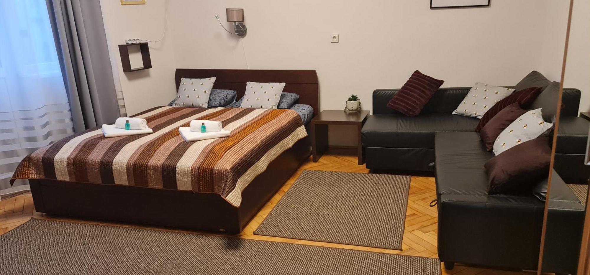Bumblebee Apartment With Ac Budapest Exterior photo